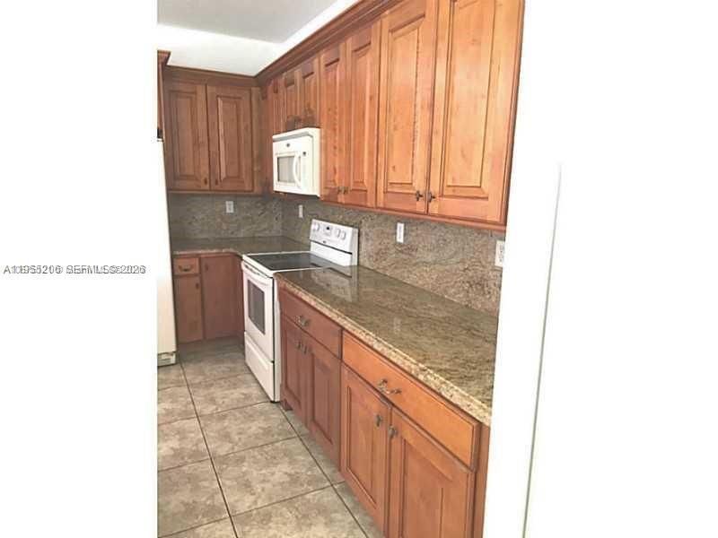 15389 SW 90th Ter, Miami, FL 33196 Photo