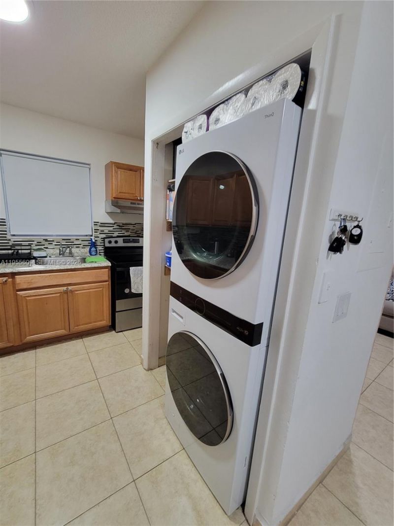 11048 SW 2nd St, Sweetwater, FL 33174 Photo