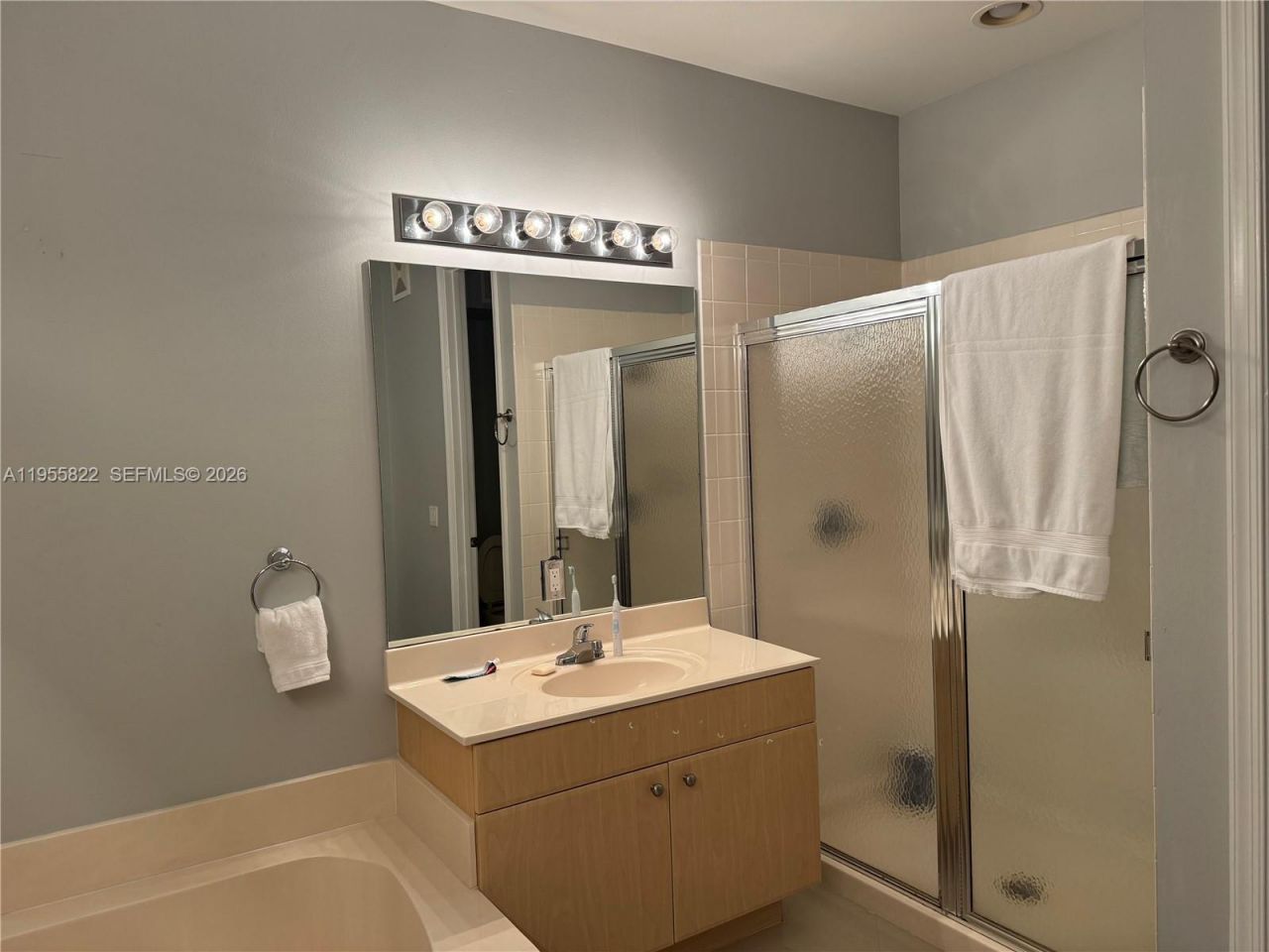 1547 Passion Vine Cir, Unit 5-3, Weston, FL 33326 Photo