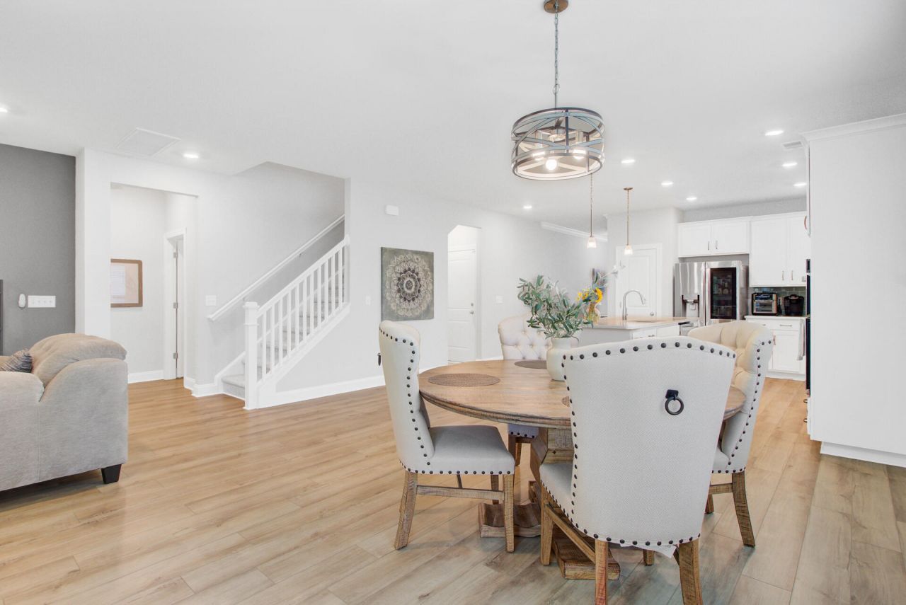 608 S Pointe Boulevard Photo 11