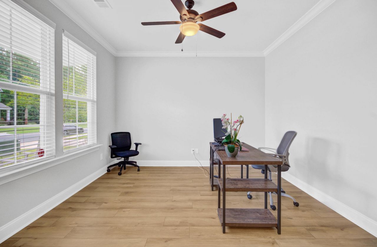 608 S Pointe Boulevard Photo 17