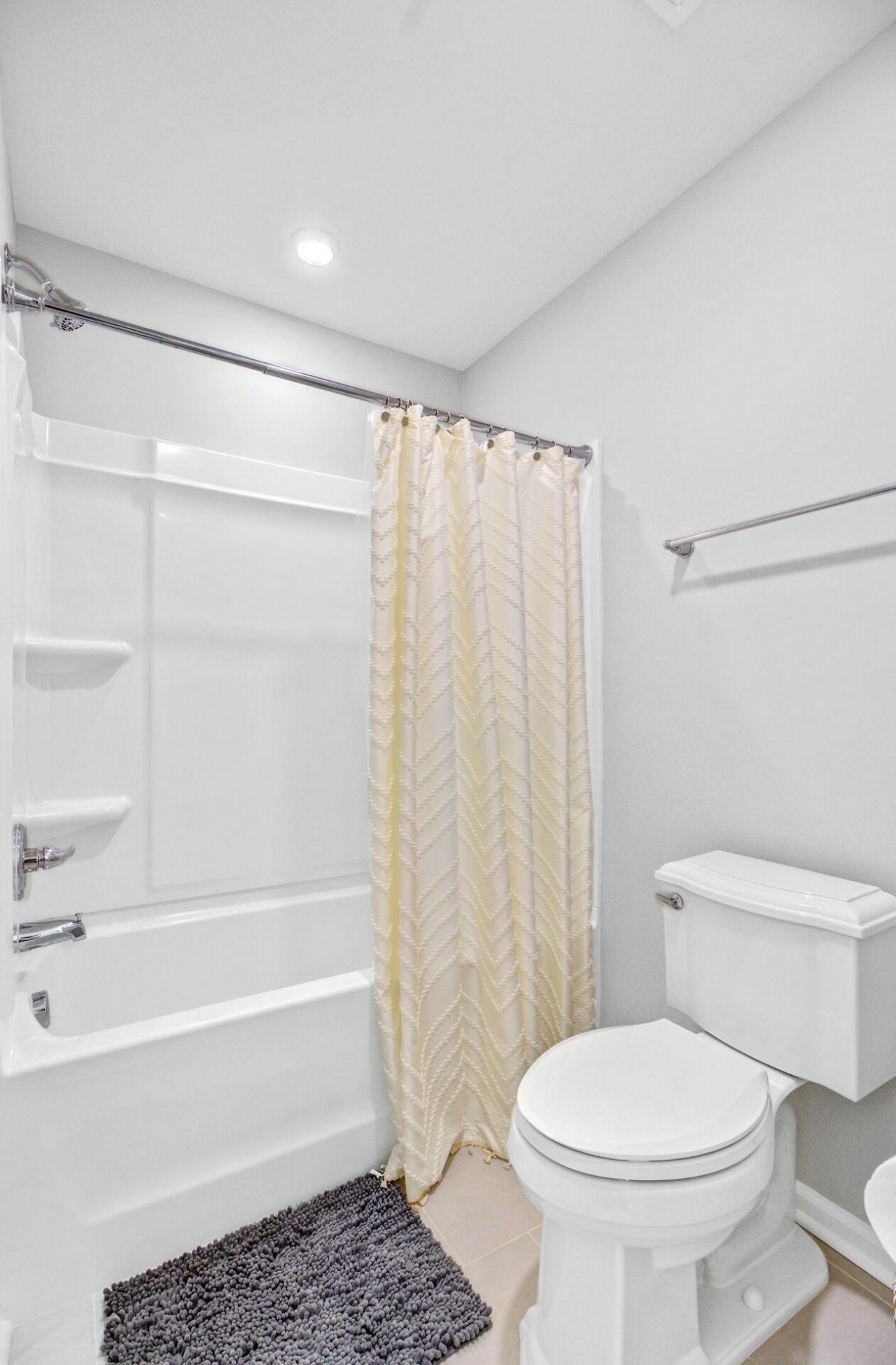 608 S Pointe Boulevard Photo 29