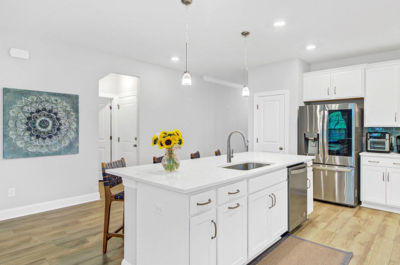 608 S Pointe Boulevard Photo 7