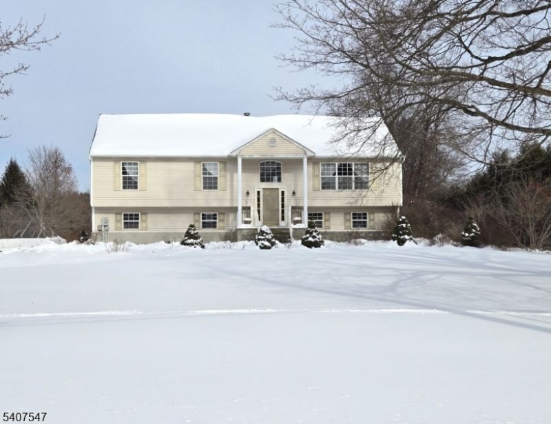 63 Halsey Rd, Hampton, NJ 07860 Main Photo