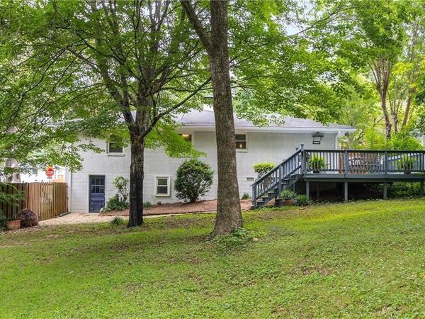 1060 Pinedale Drive SE, Smyrna, GA 30080
