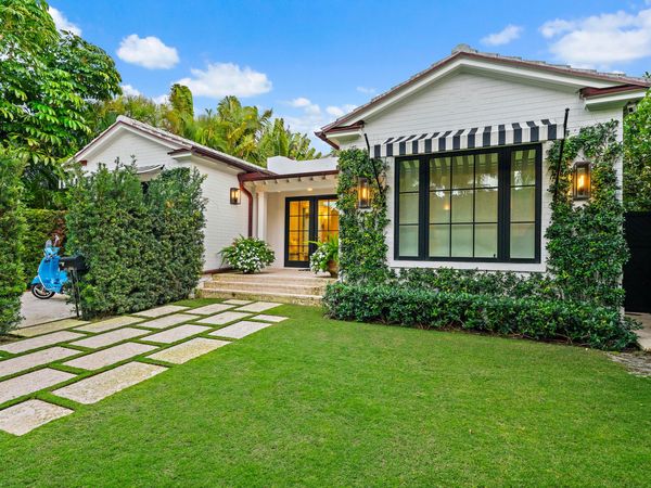 160 Chilean Avenue, Palm Beach, FL 33480