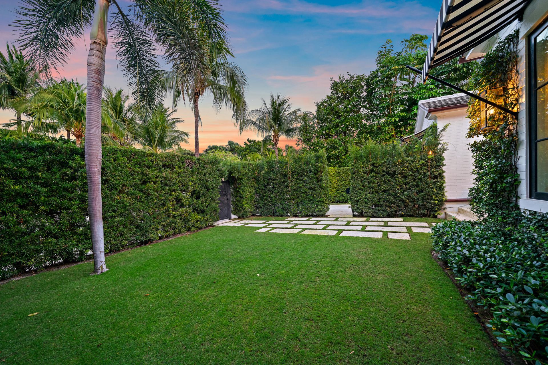 160 Chilean Avenue, Palm Beach, FL 33480 Photo