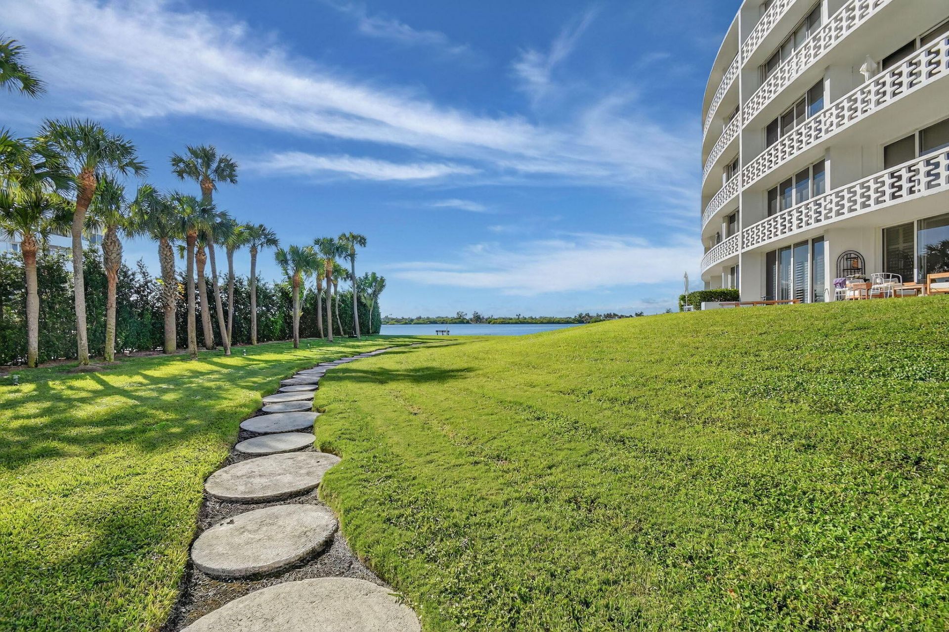 2760 S Ocean Boulevard, Unit 417, Palm Beach, FL 33480 Photo