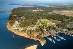 1064 Refuge Way photo 4