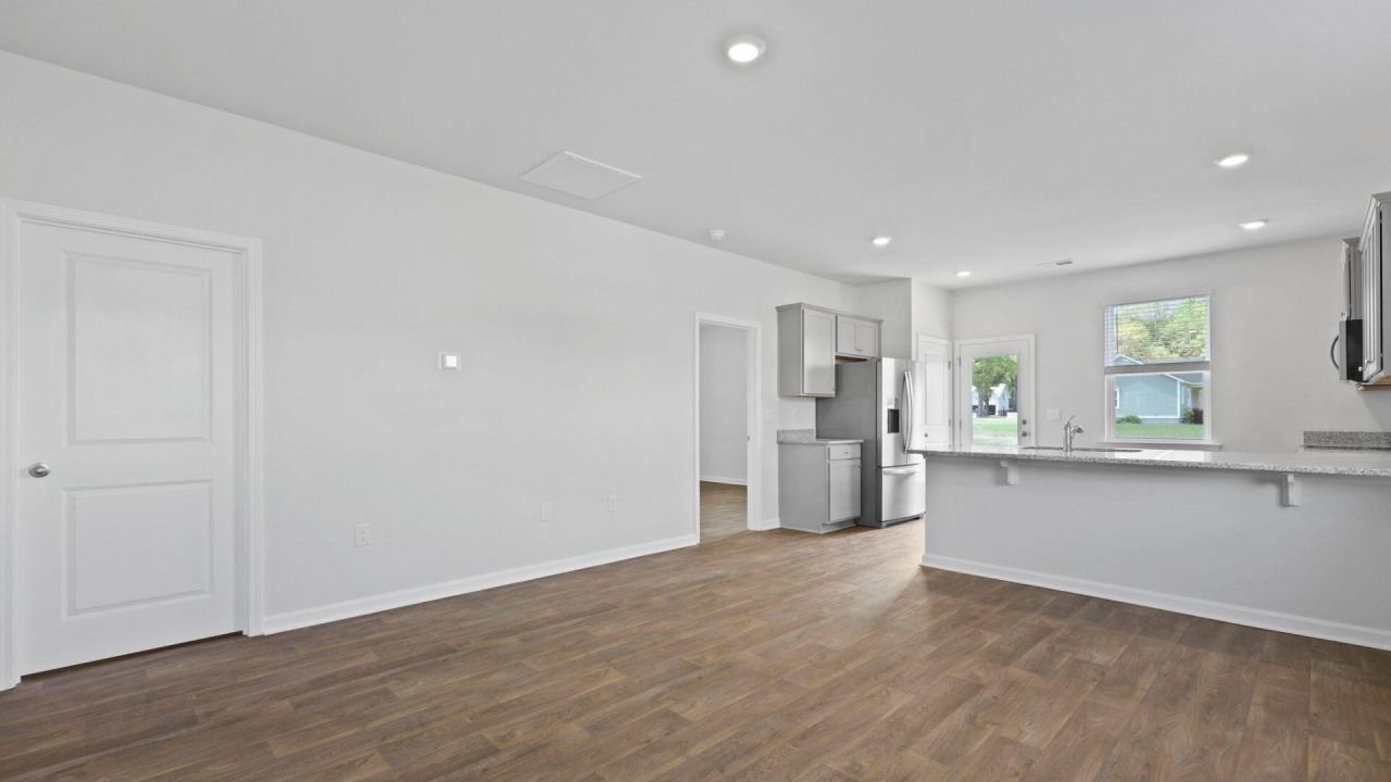 1064 Refuge Way Photo 4