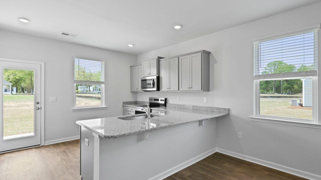 1064 Refuge Way Photo 5