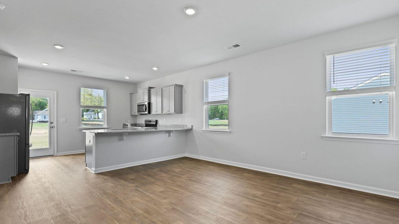 1064 Refuge Way Photo 9