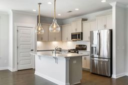 2829 Cavalcade Circle photo 4