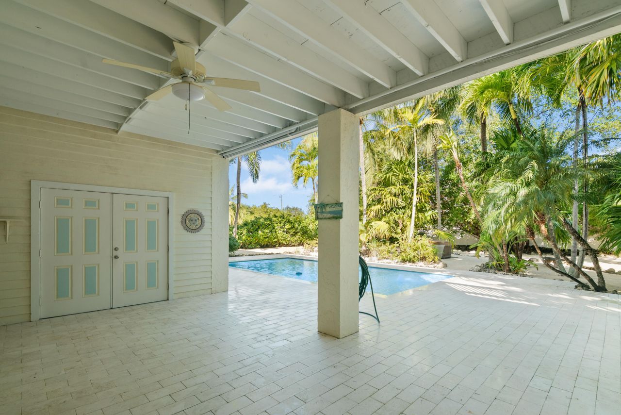 158 Tampa Drive, Tavernier, FL 33070 Photo