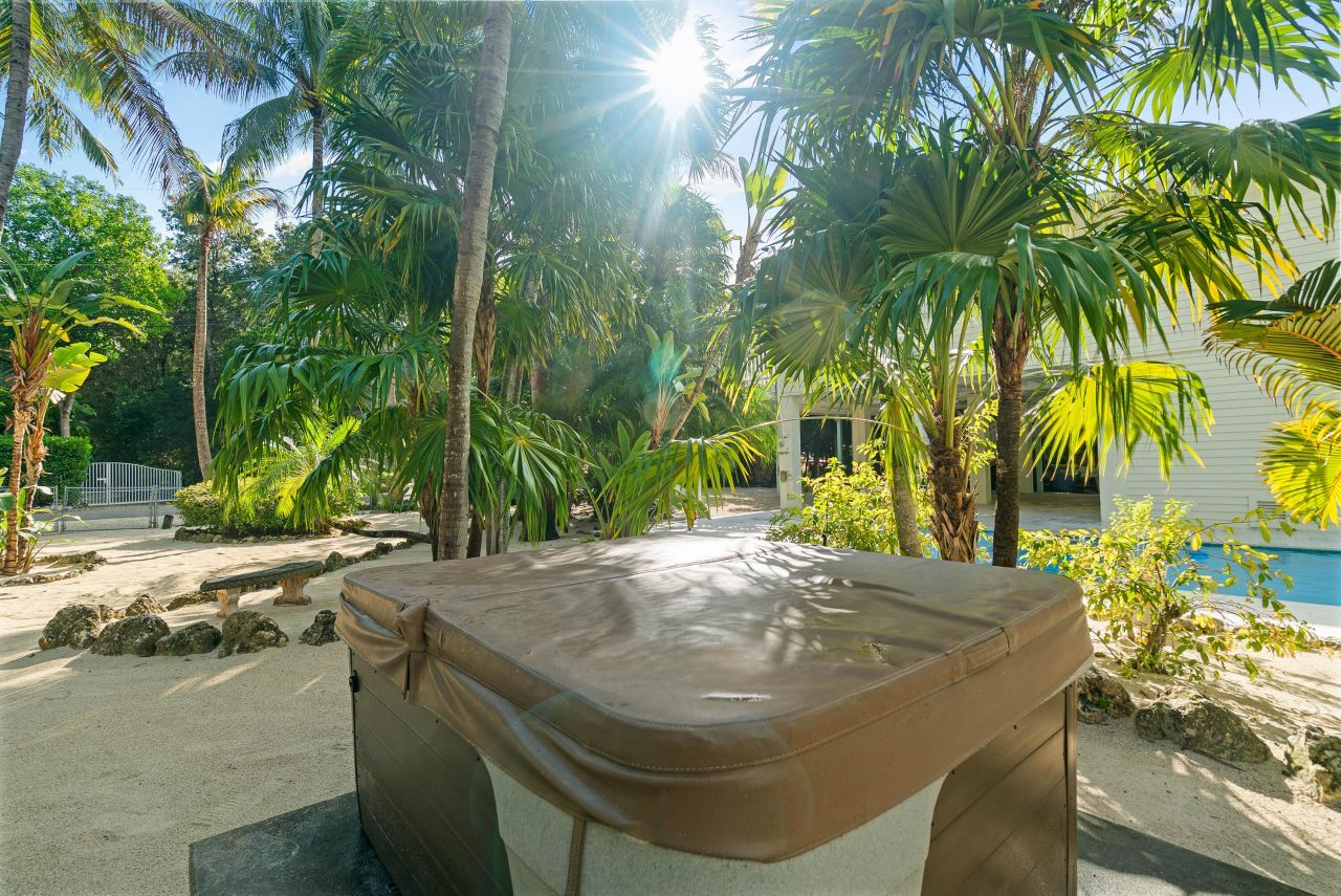 158 Tampa Drive, Tavernier, FL 33070 Photo