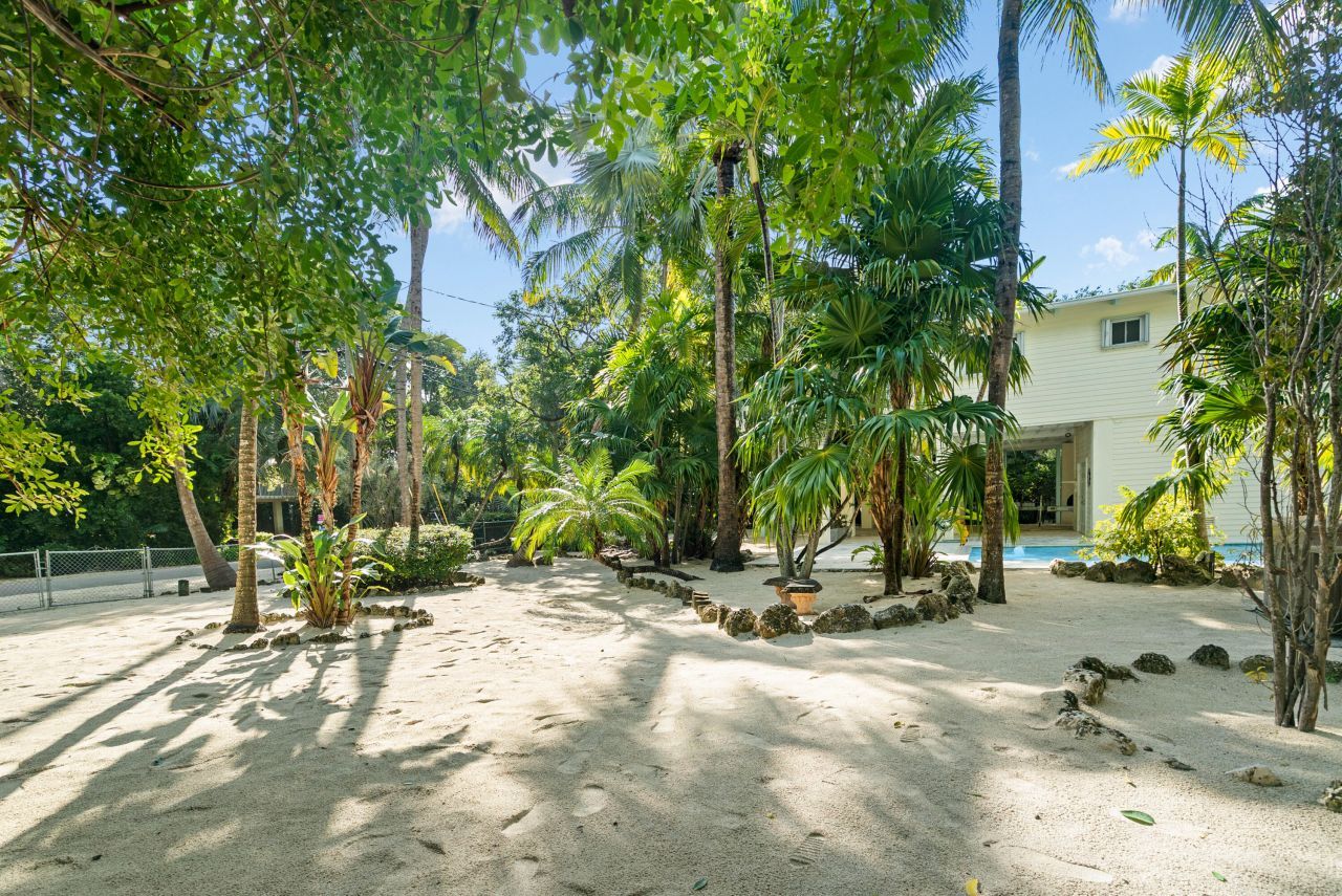 158 Tampa Drive, Tavernier, FL 33070 Photo