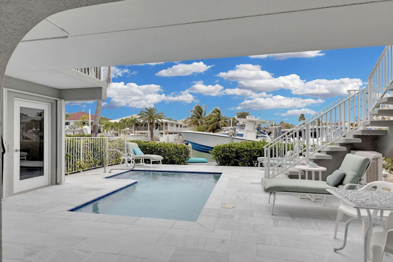 651 9th Street, Key Colony, FL 33051 Photo