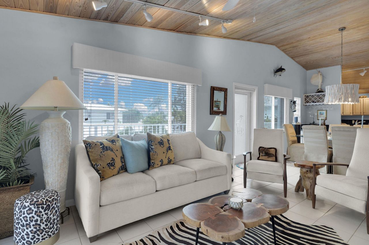 651 9th Street, Key Colony, FL 33051 Photo