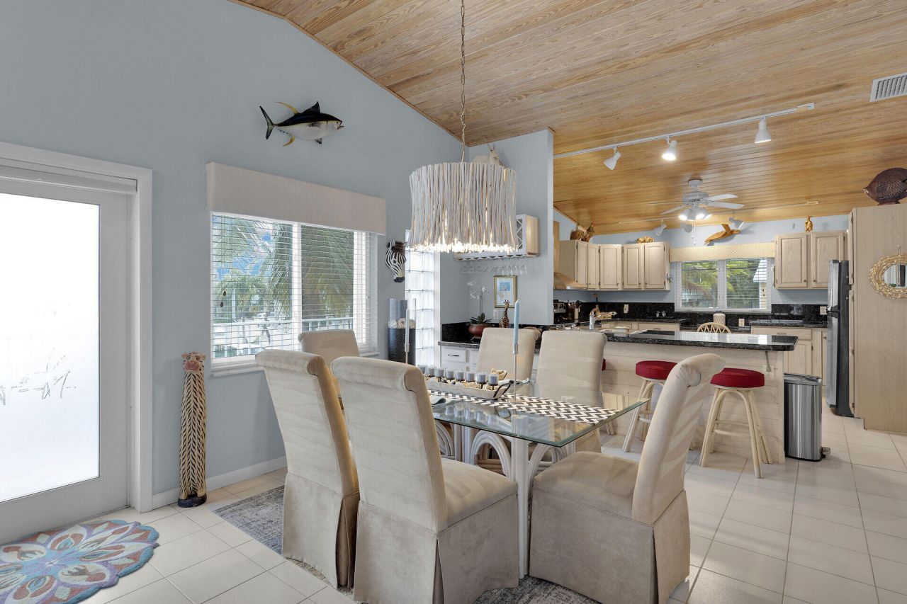 651 9th Street, Key Colony, FL 33051 Photo