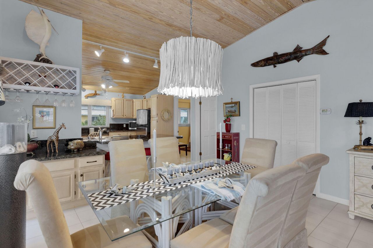 651 9th Street, Key Colony, FL 33051 Photo