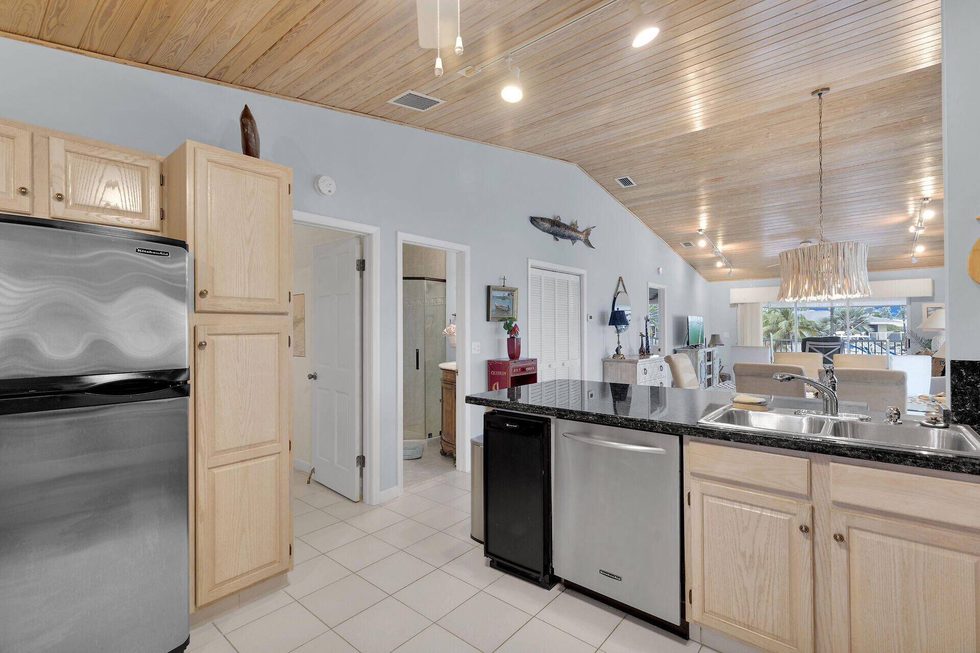 651 9th Street, Key Colony, FL 33051 Photo