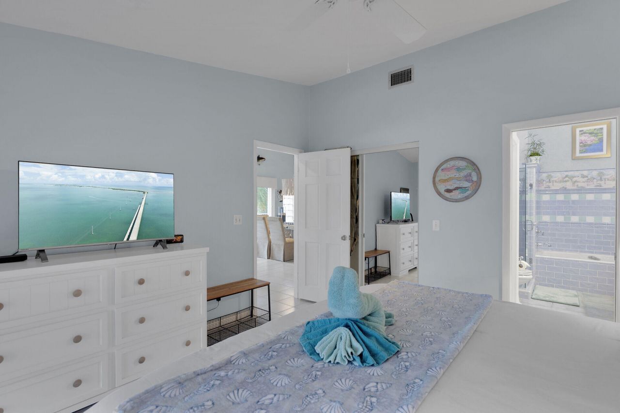 651 9th Street, Key Colony, FL 33051 Photo