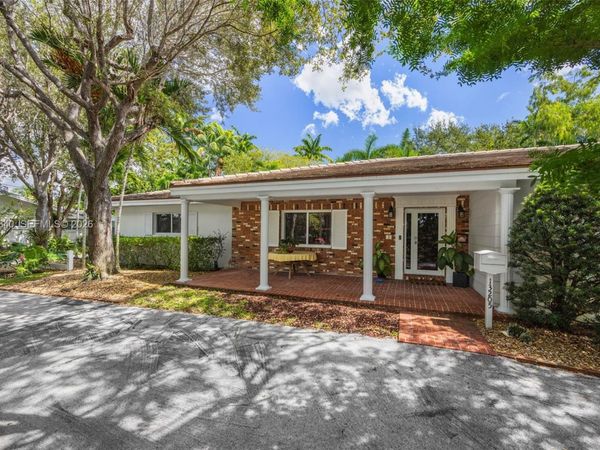 13205 SW 71st Ave, Pinecrest, FL 33156