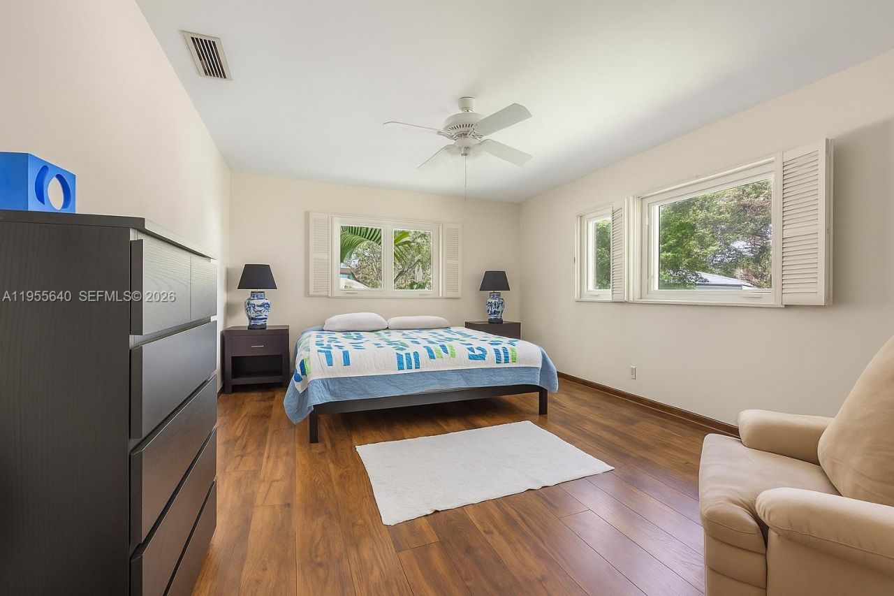 13205 SW 71st Ave, Pinecrest, FL 33156 Photo