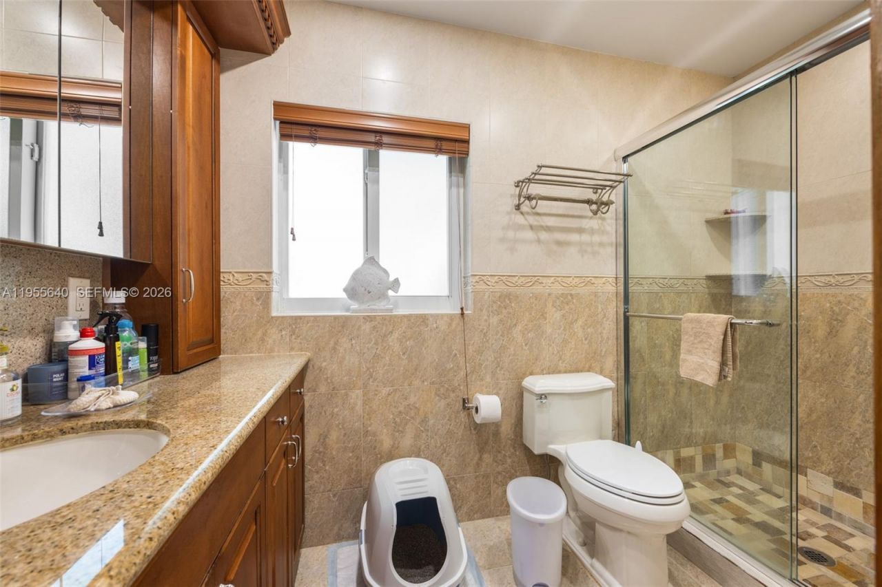 13205 SW 71st Ave, Pinecrest, FL 33156 Photo