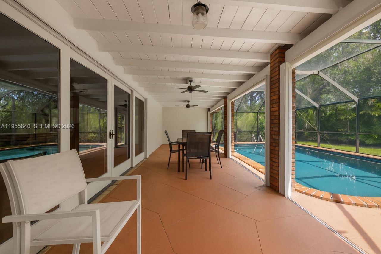 13205 SW 71st Ave, Pinecrest, FL 33156 Photo