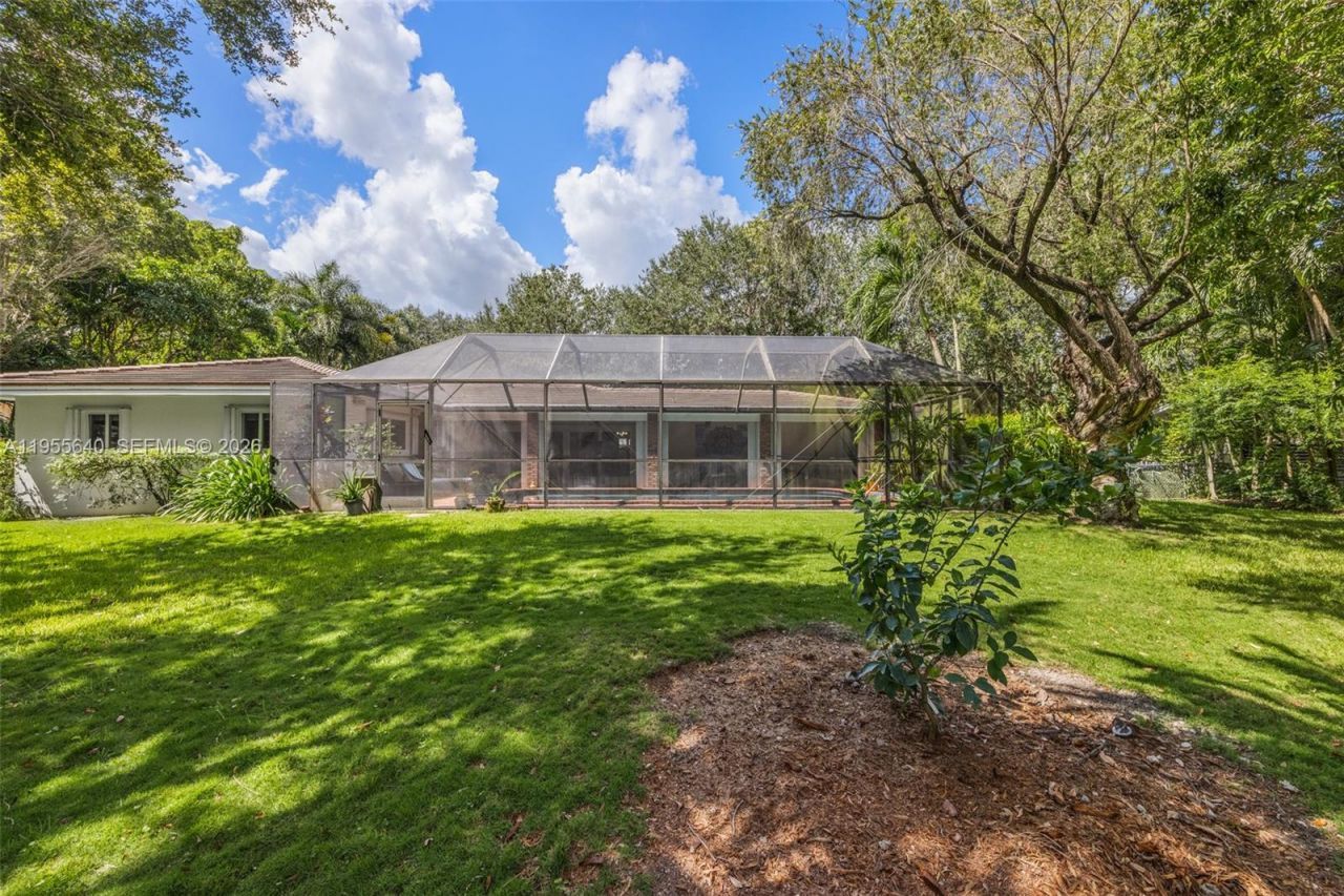 13205 SW 71st Ave, Pinecrest, FL 33156 Photo