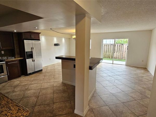 20814 San Simeon Way, Unit 108, Miami, FL 33179