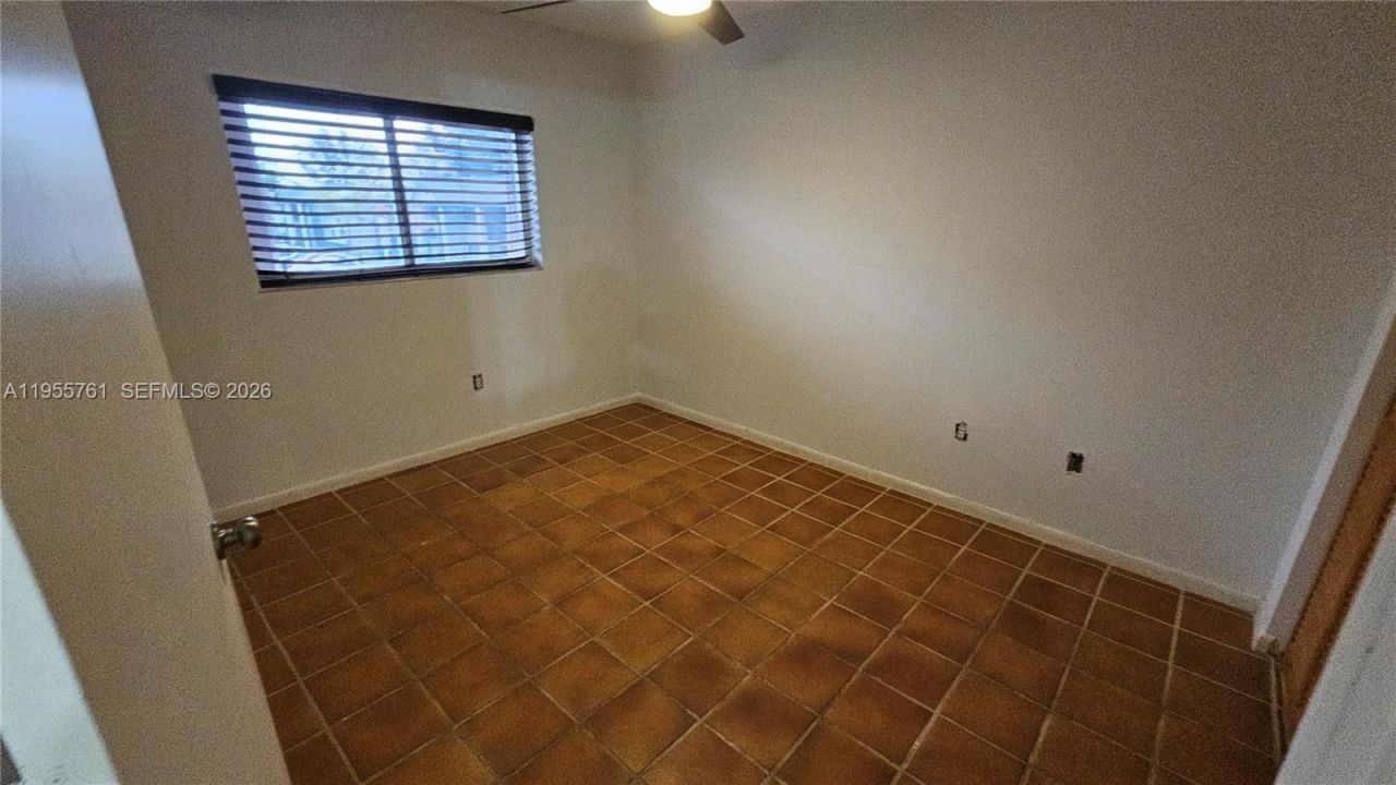 20814 San Simeon Way, Unit 108, Miami, FL 33179 Photo