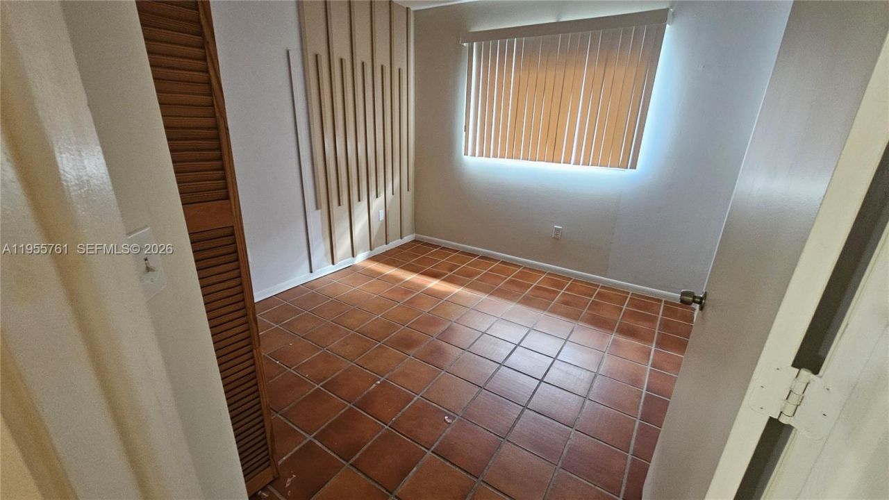 20814 San Simeon Way, Unit 108, Miami, FL 33179 Photo