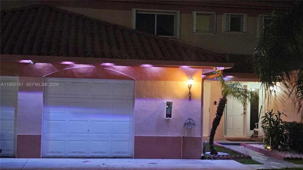 20814 San Simeon Way, Unit 108, Miami, FL 33179 Photo