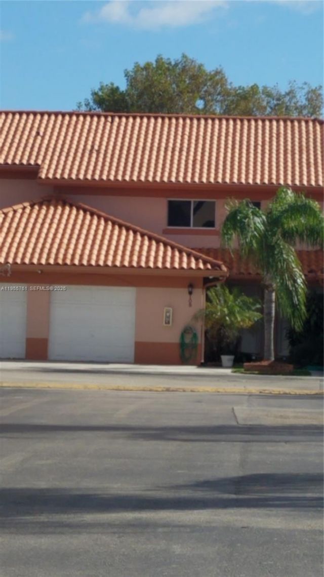 20814 San Simeon Way, Unit 108, Miami, FL 33179 Photo