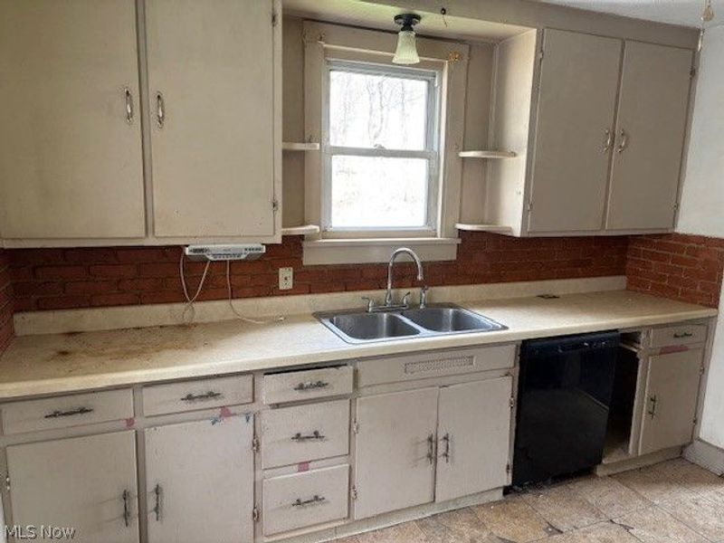 7648 N 2nd Avenue, Clinton, OH 44216 Photo 5