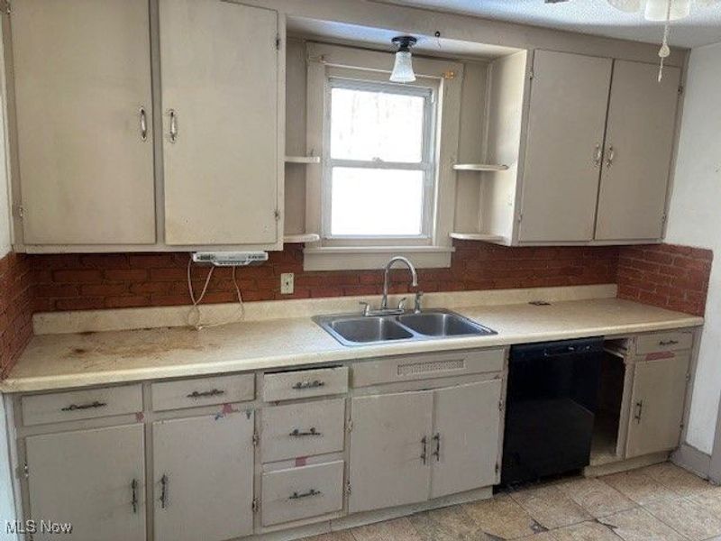 7648 N 2nd Avenue, Clinton, OH 44216 Photo 6