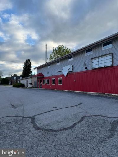 1758 LINCOLN WAY E, CHAMBERSBURG, PA 17201
