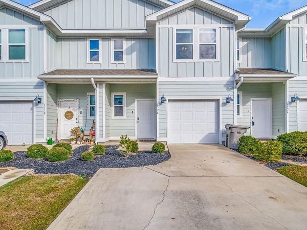 1528 Farragut Way, Pensacola, FL 32534