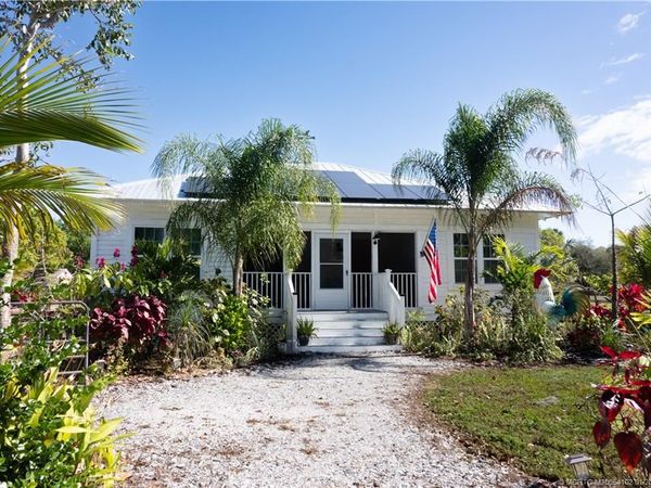 3121 Old Edwards Road, Fort Pierce, FL 34981