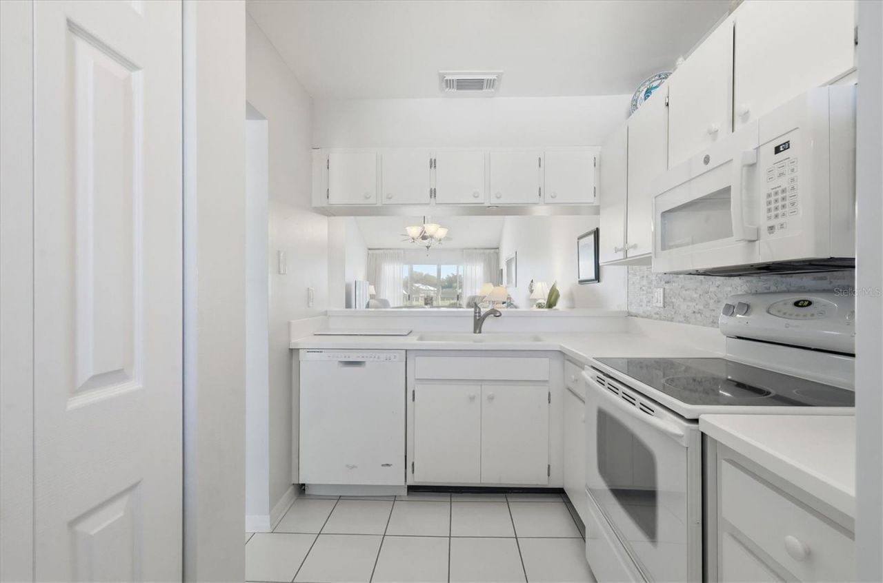 414 Cerromar Circle S, Unit 249, Venice, FL 34293 Photo