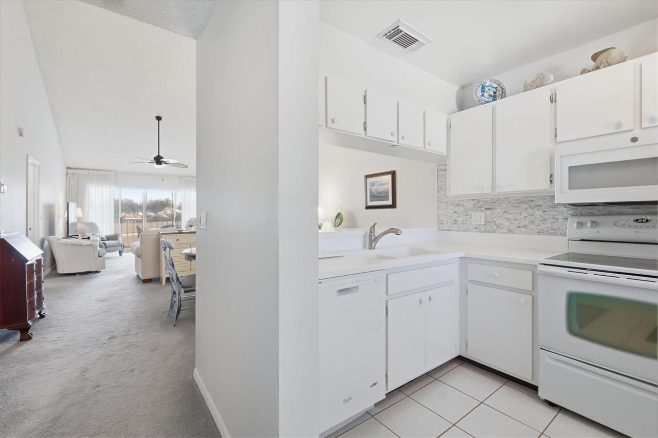 414 Cerromar Circle S, Unit 249, Venice, FL 34293 Photo