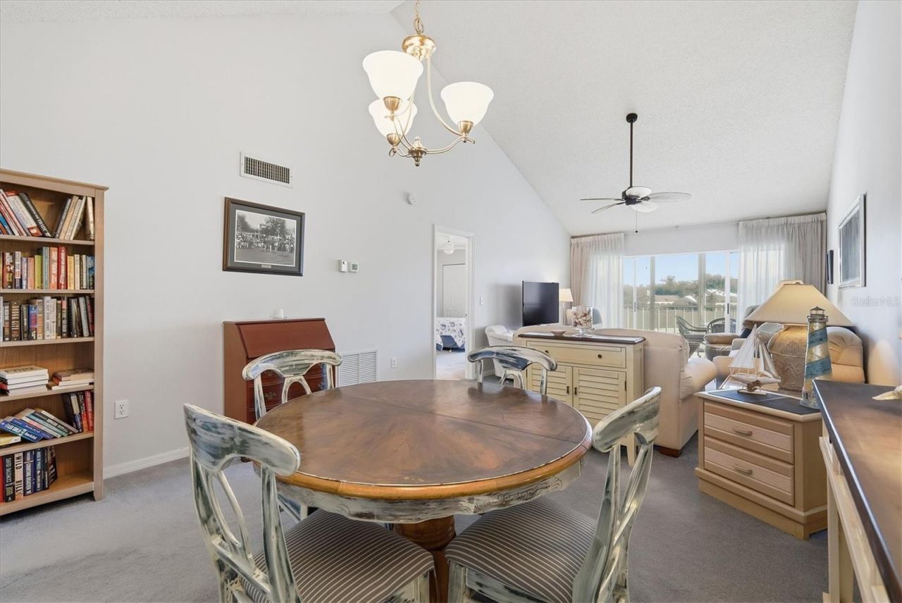 414 Cerromar Circle S, Unit 249, Venice, FL 34293 Photo