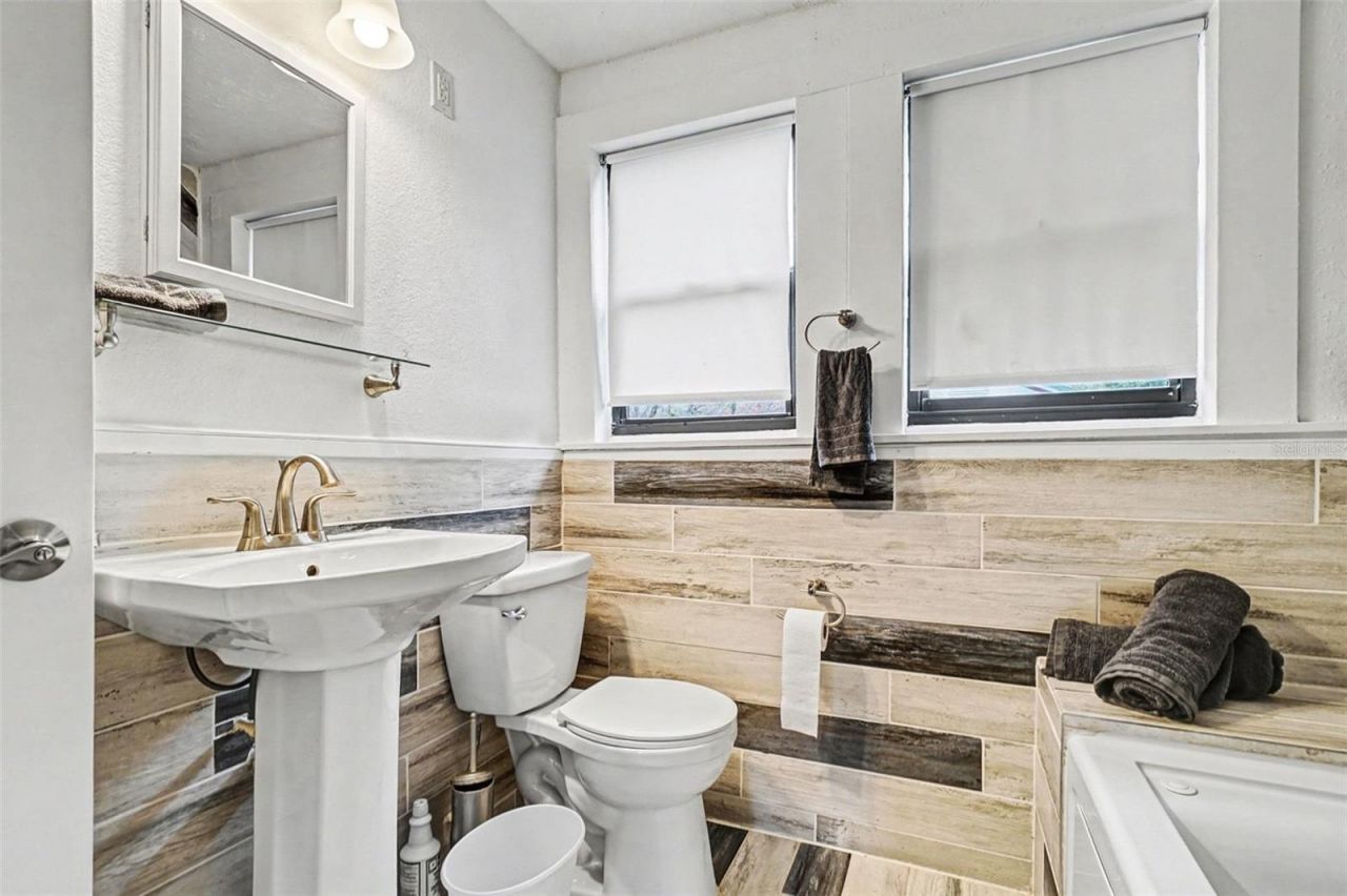 55316 Claire Street, Astor, FL 32102 Photo