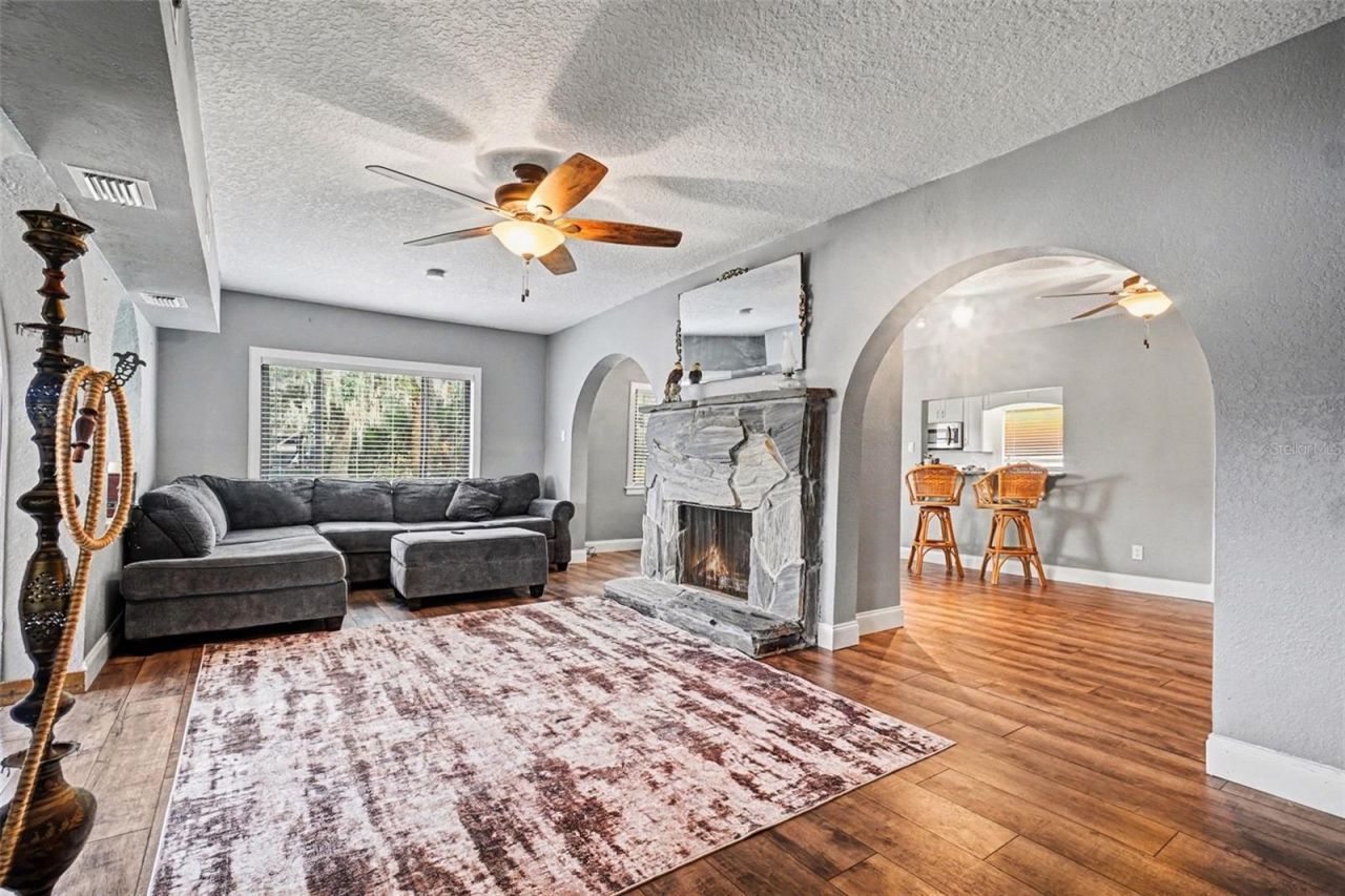 55316 Claire Street, Astor, FL 32102 Photo