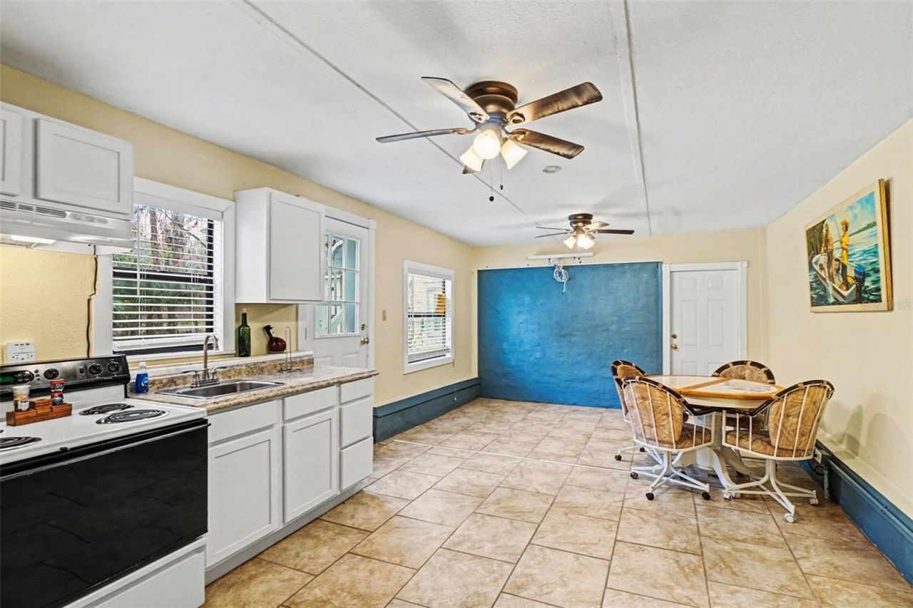 55316 Claire Street, Astor, FL 32102 Photo