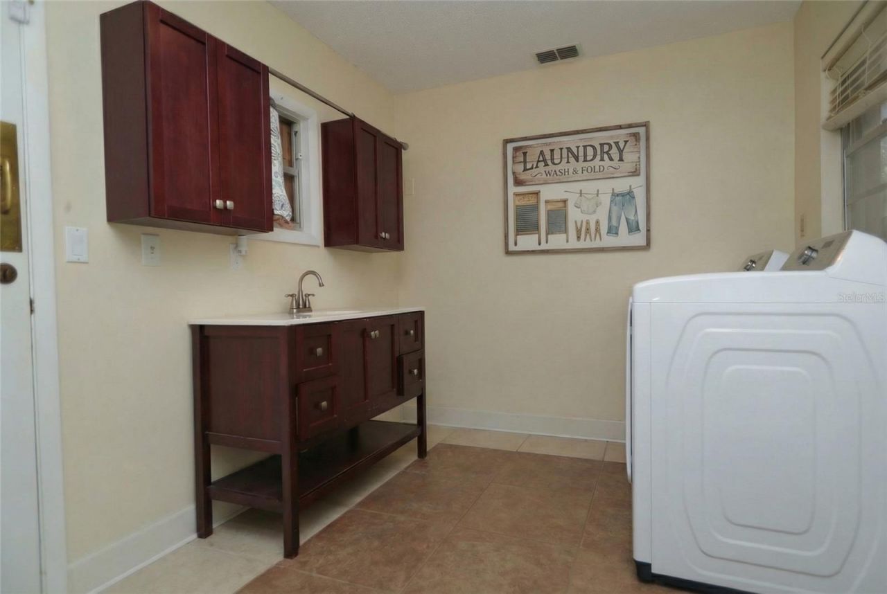 103 S Lakeshore Drive, Minneola, FL 34715 Photo