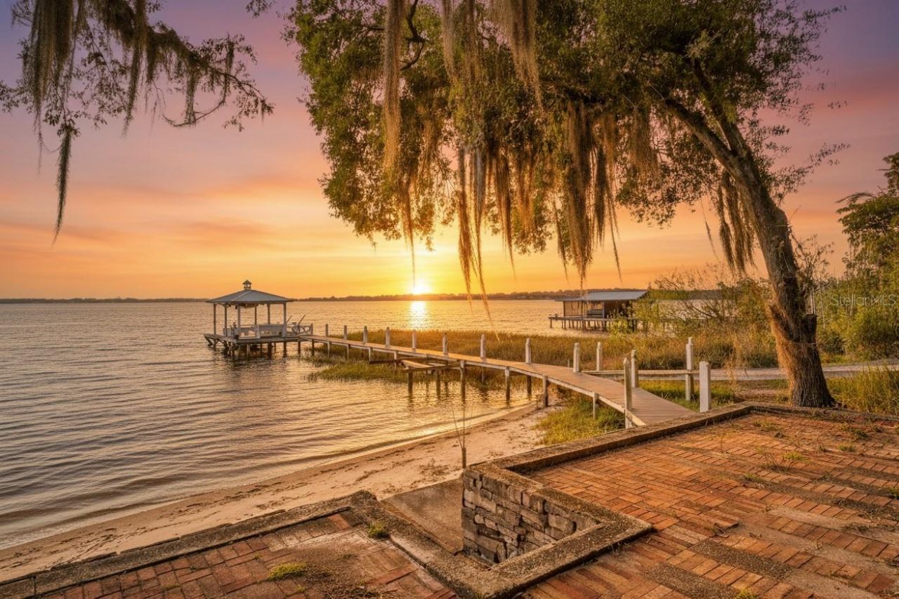 103 S Lakeshore Drive, Minneola, FL 34715 Photo