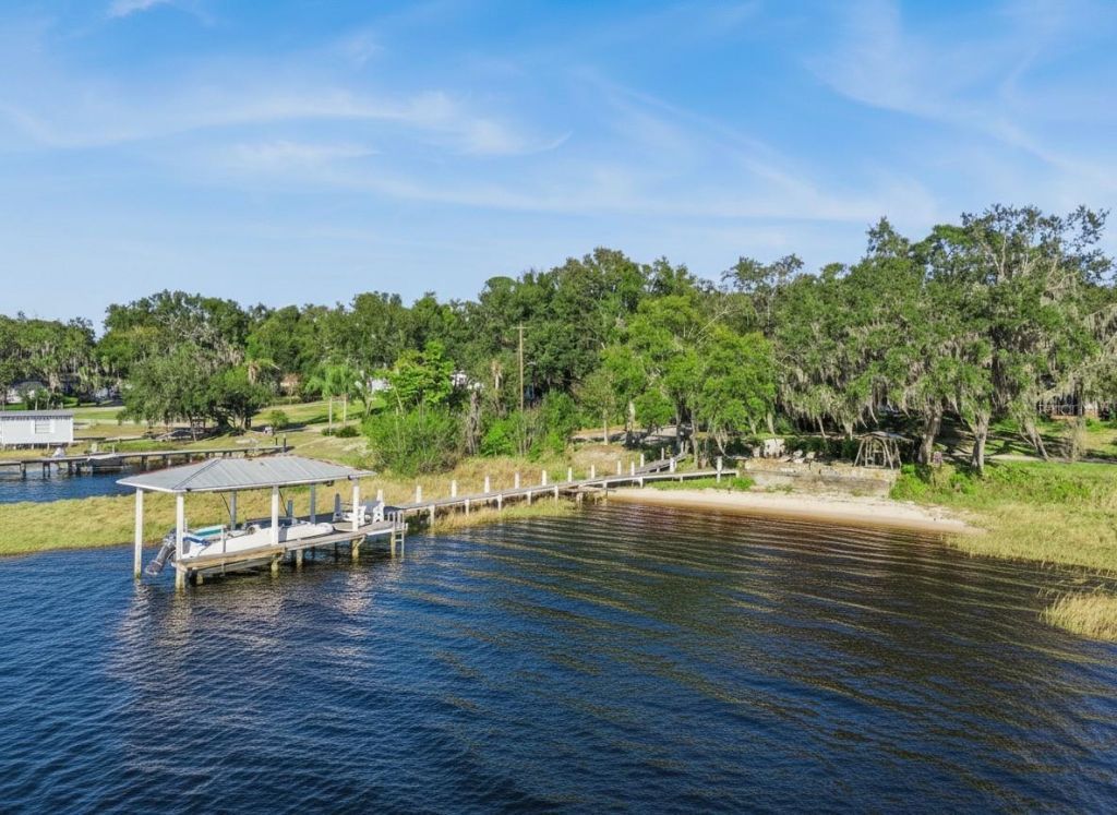 103 S Lakeshore Drive, Minneola, FL 34715 Photo